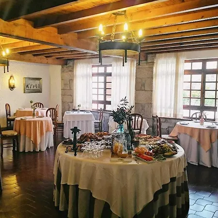 Pazo Revel & Отель Санхенхо