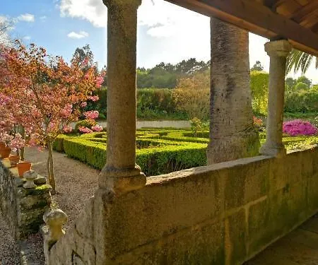 Pazo Revel & Отель Санхенхо