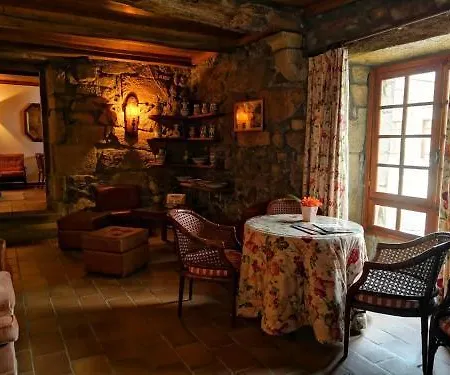 Pazo Revel & 2* Санхенхо
